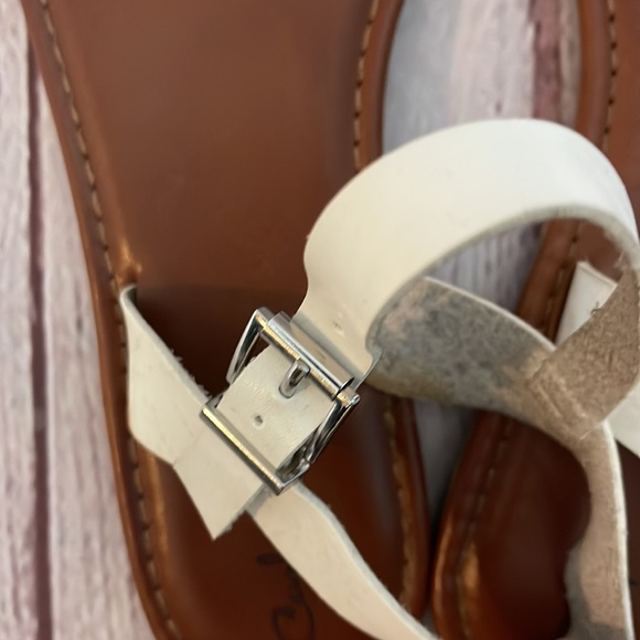 Womens Flat Sandals - Picture 9 of 9